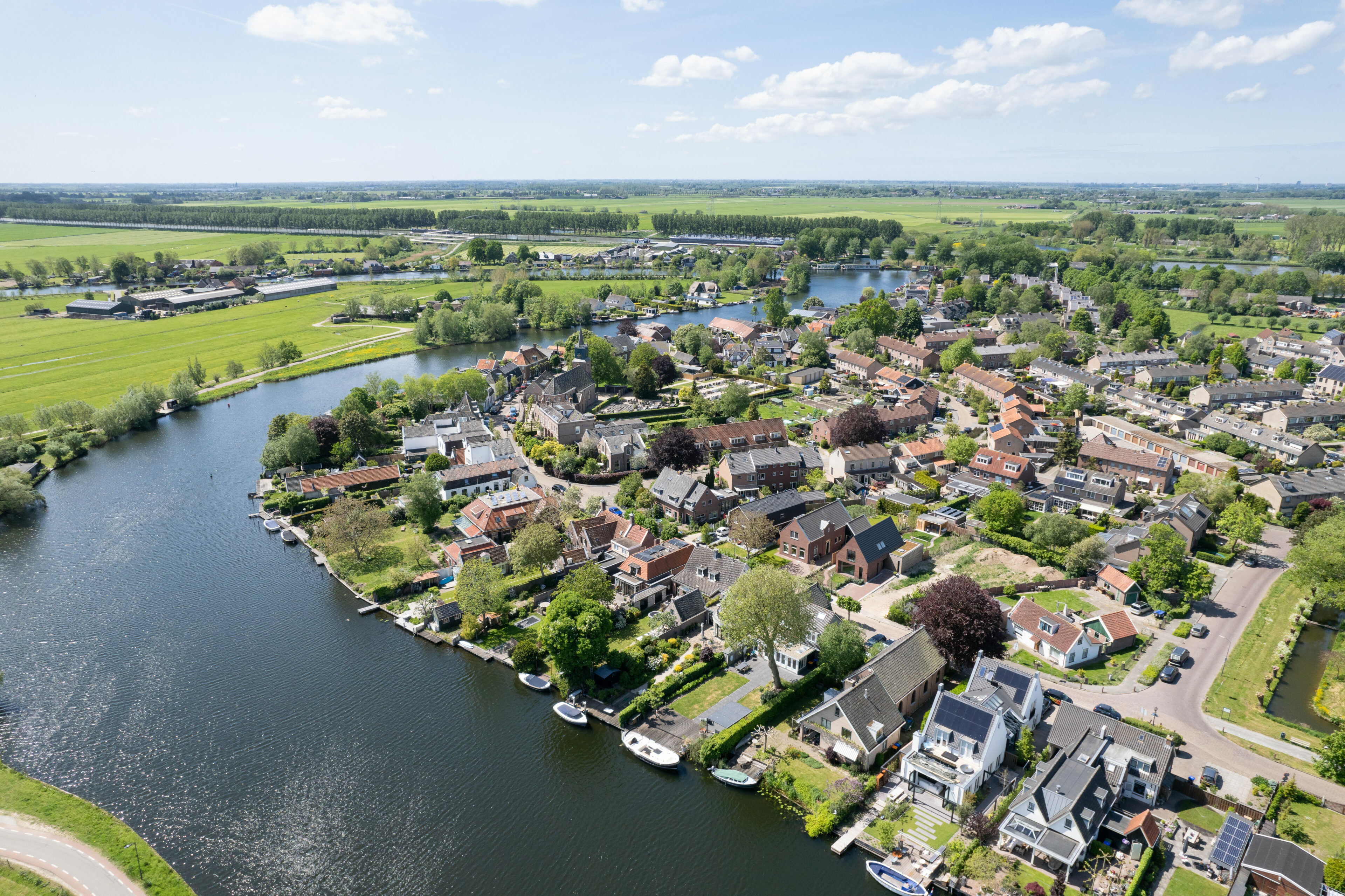 dronebeeld Nigtevecht Moderne villa's