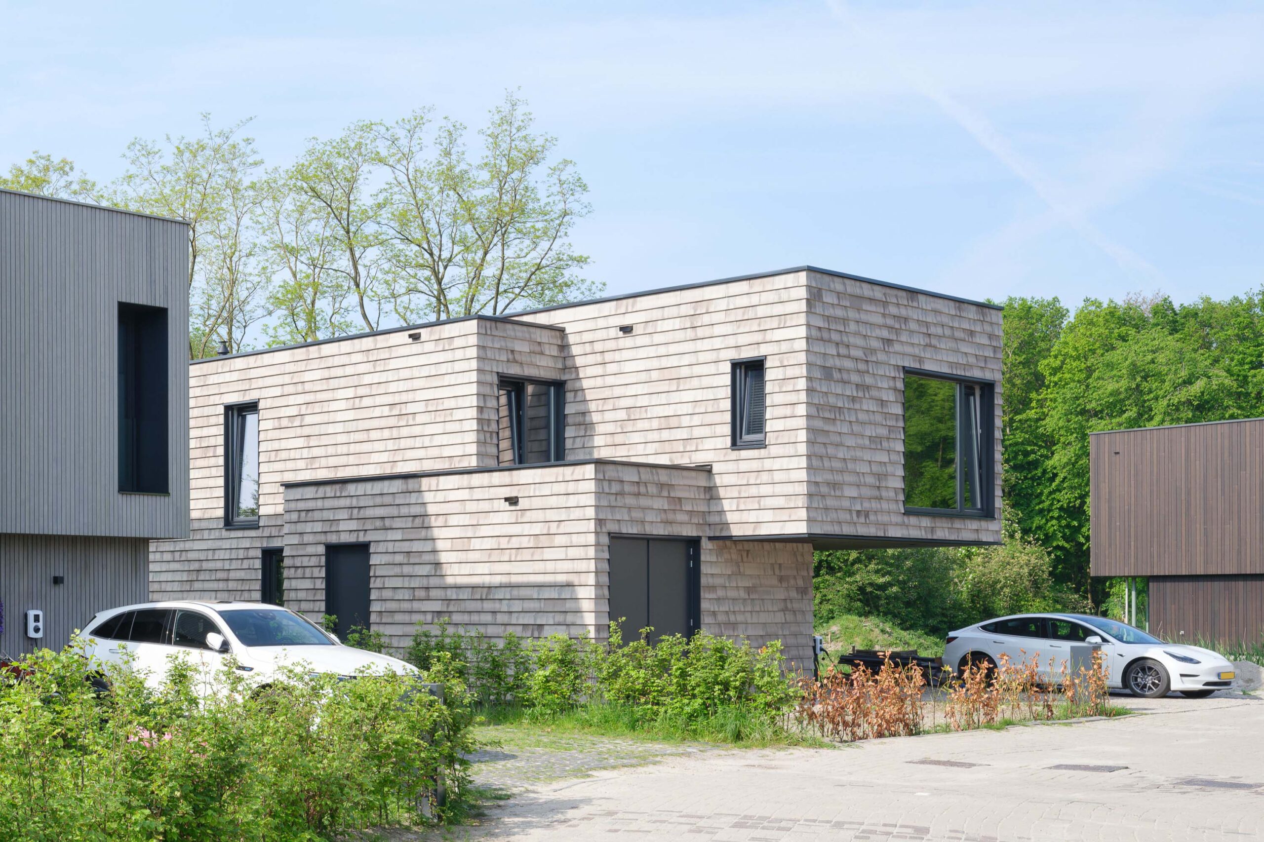 Is een architect een beschermde titel? 1 modern kubistisch woonhuis almere