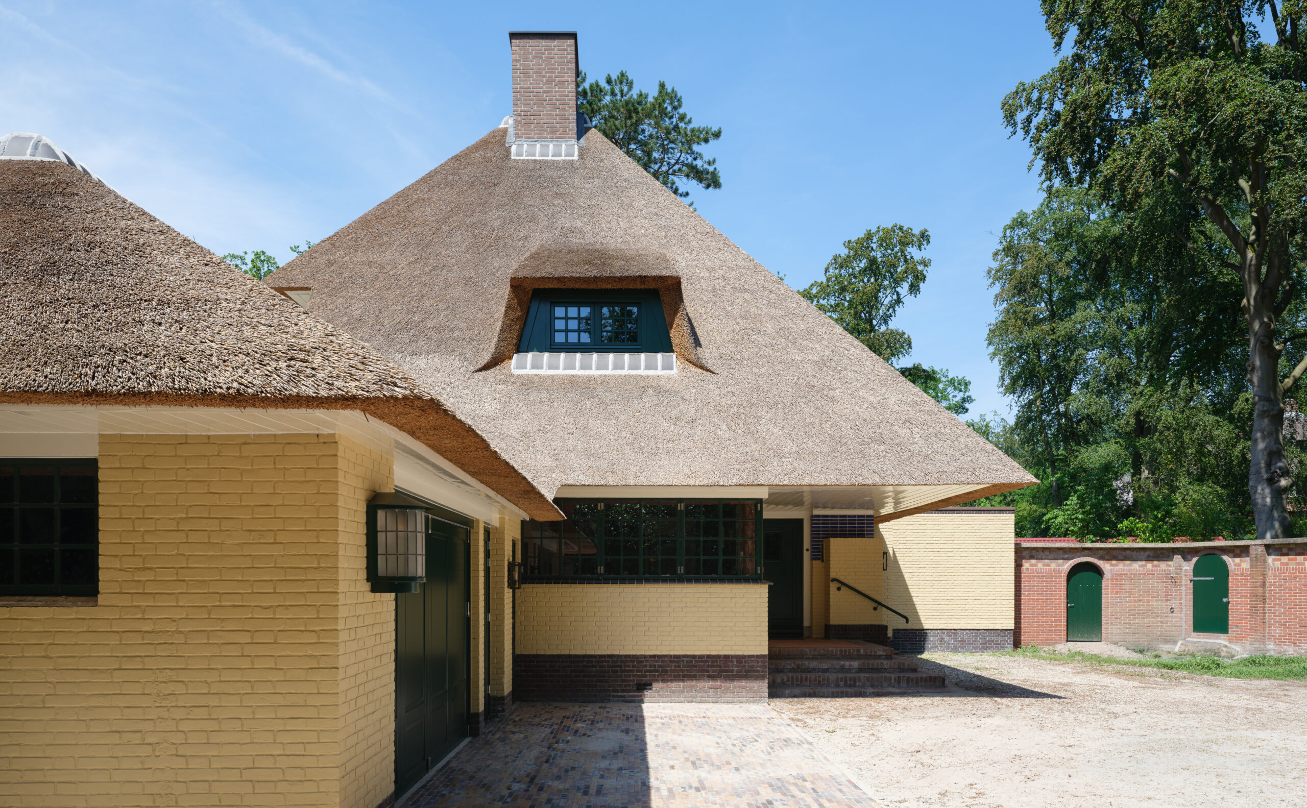 Renovatie Monument Hilversum